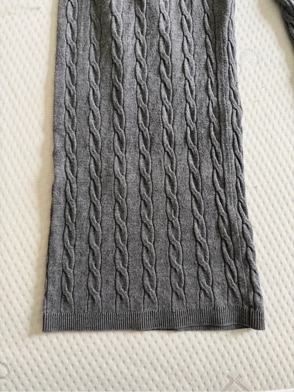 Uniqlo Ribbed Knit Cable Pants - Picture 6 of 9